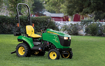 John Deere 1023E
